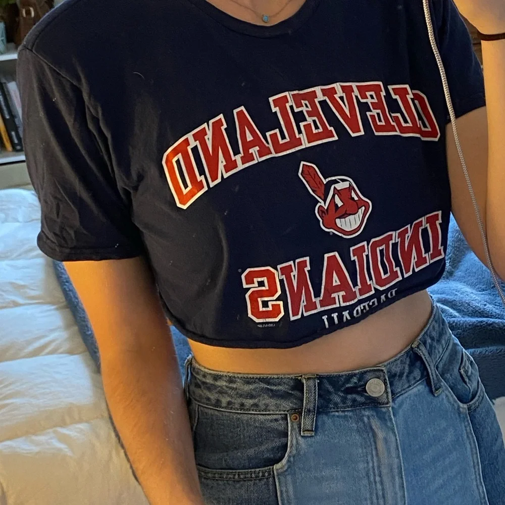 Cleveland Indians Navy Crop Top - Picture 1 of 5